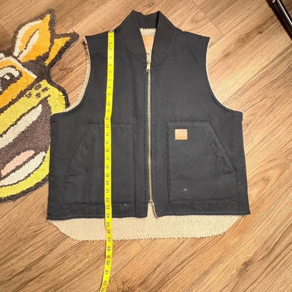 Vintage Black Skechers workwear vest with fleece lining